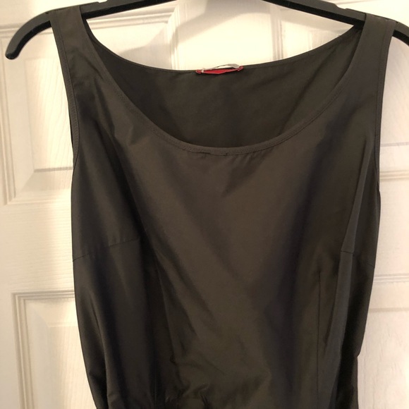 ✨SALE✨Prada dress with belt ✨SALE✨ - Picture 7 of 9